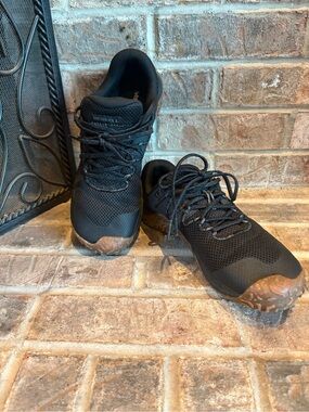 Women’s Merrell Trail Glove 7 Black / Gum Shoes - Size 8.5 US